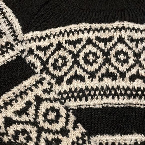 Garage knit sweater ! - Picture 4 of 5